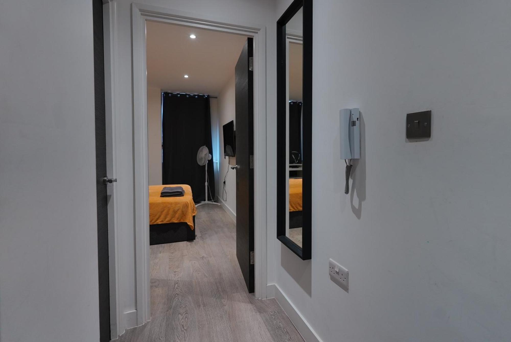 Smart Apartment Close To Watford Atria And Station Экстерьер фото